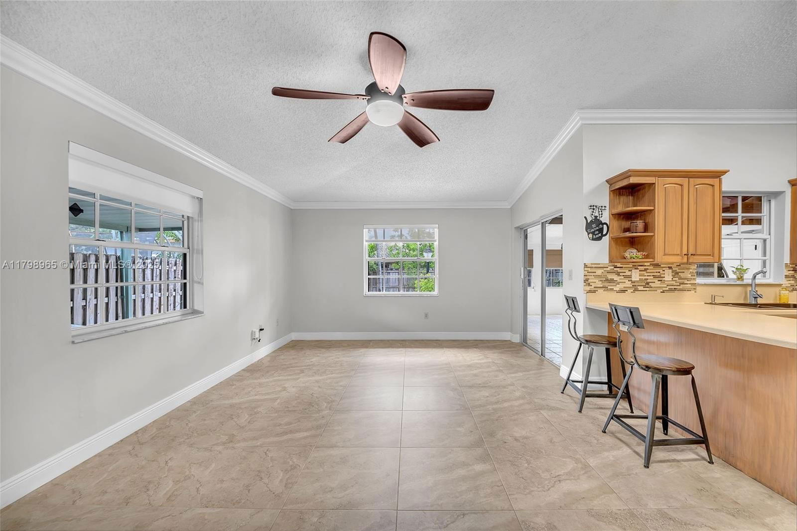 Real estate property located at 15216 146 Ave, Miami-dade, South Landing Estates, Miami, FL
