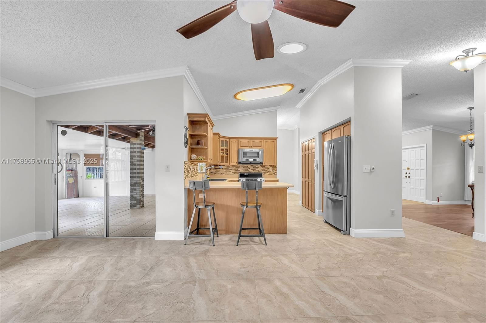 Real estate property located at 15216 146 Ave, Miami-dade, South Landing Estates, Miami, FL