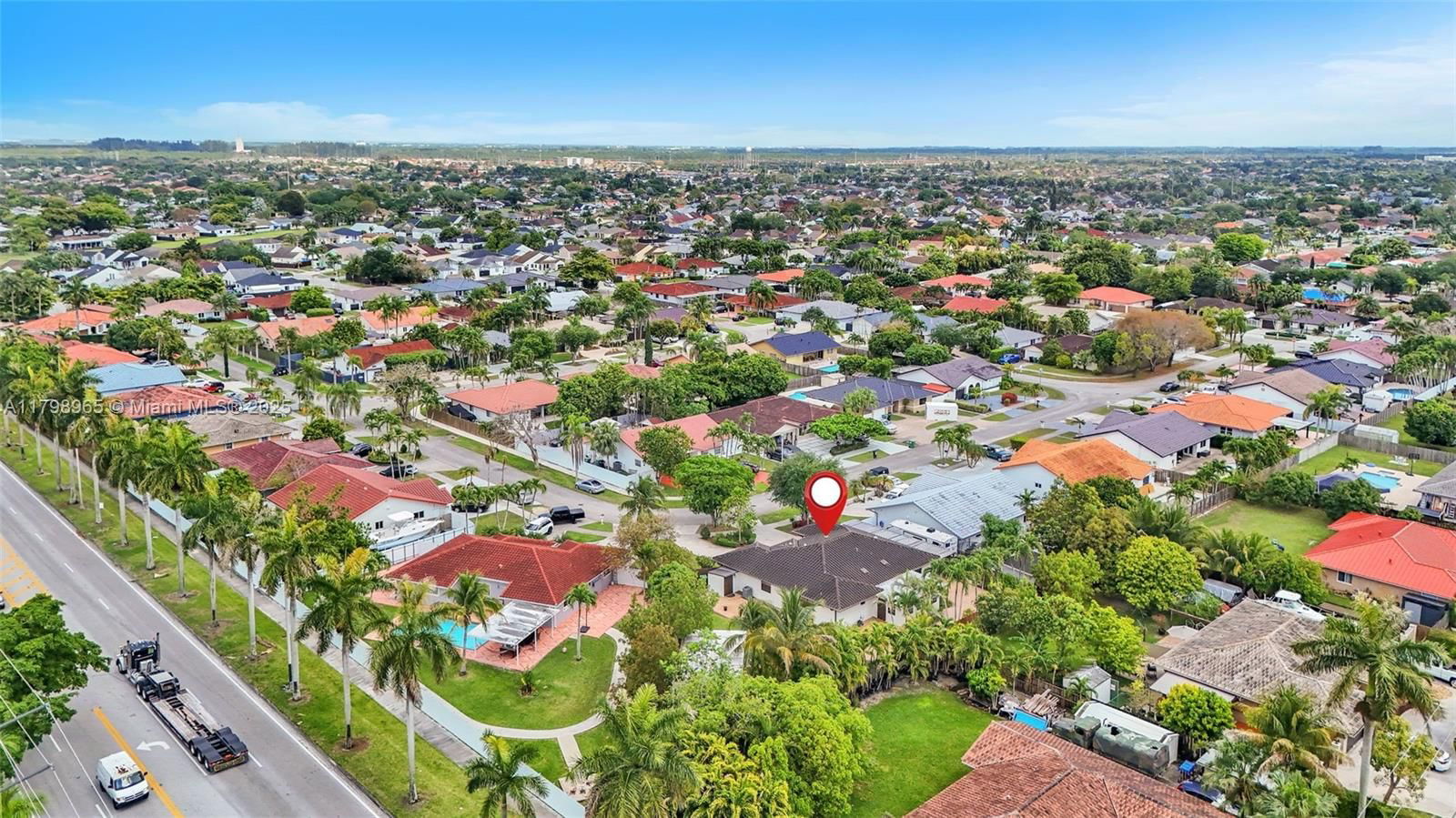 Real estate property located at 15216 146 Ave, Miami-dade, South Landing Estates, Miami, FL