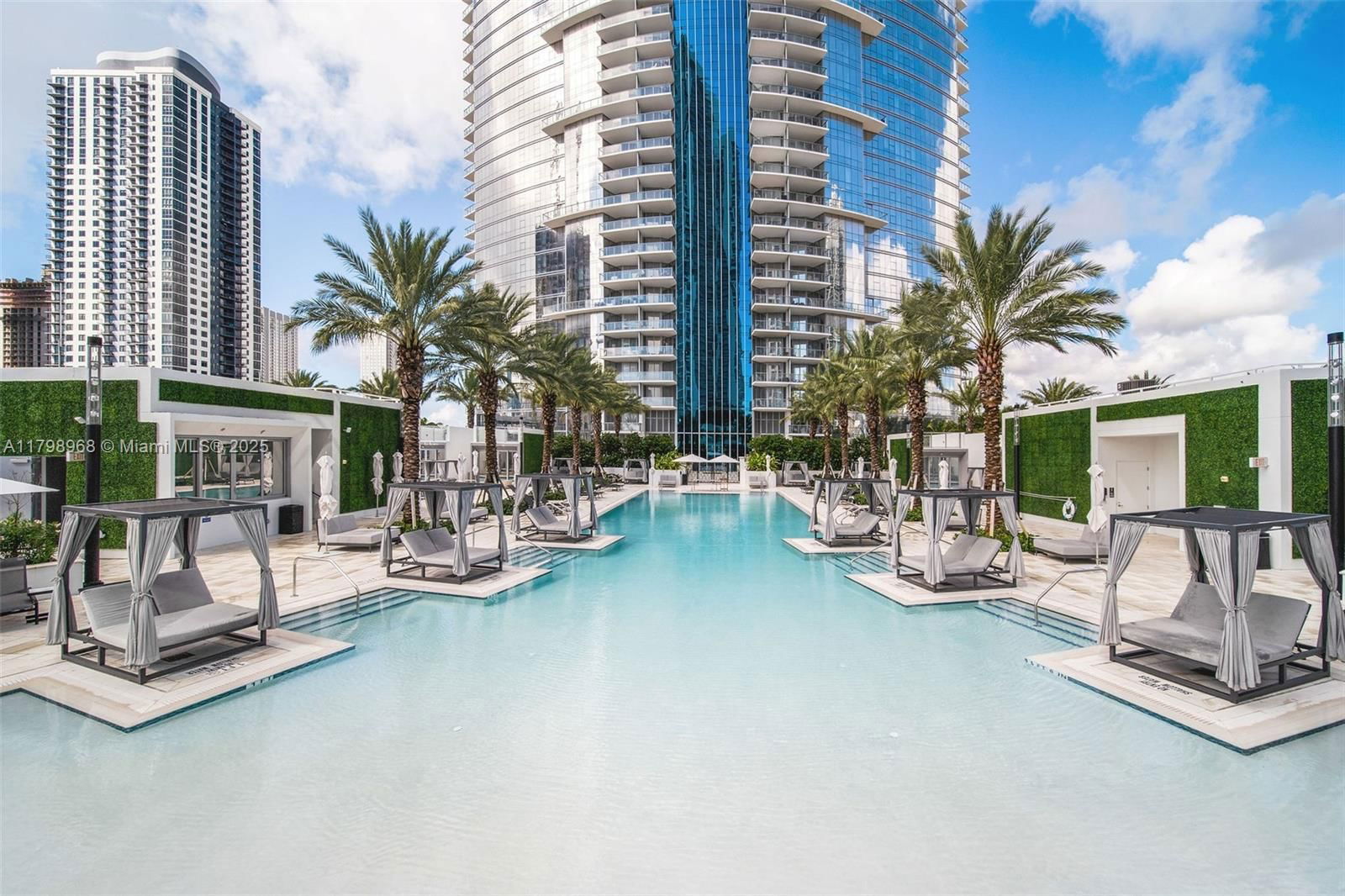 Real estate property located at 851 1st Ave #1700, Miami-dade, Paramount Miami Worldcent, Miami, FL