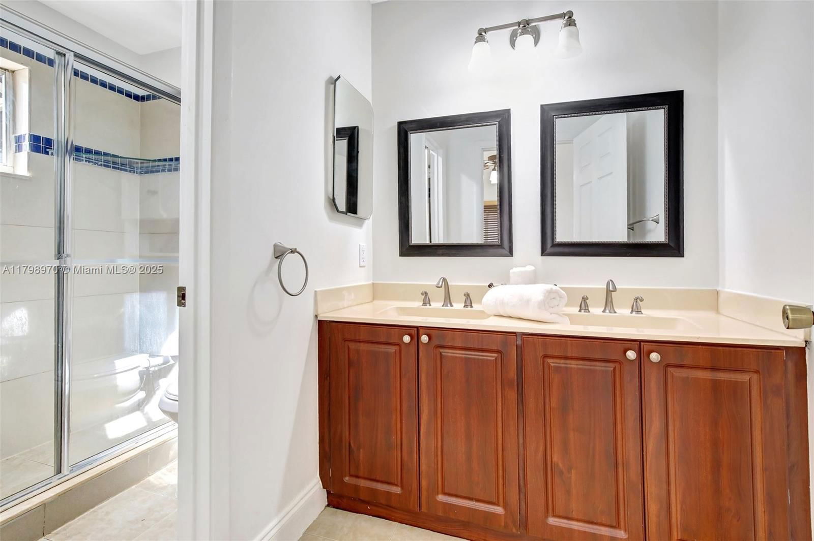 Real estate property located at 1565 Presidio Dr, Broward, Sectors 3 & 4 Boundary Pl, Weston, FL