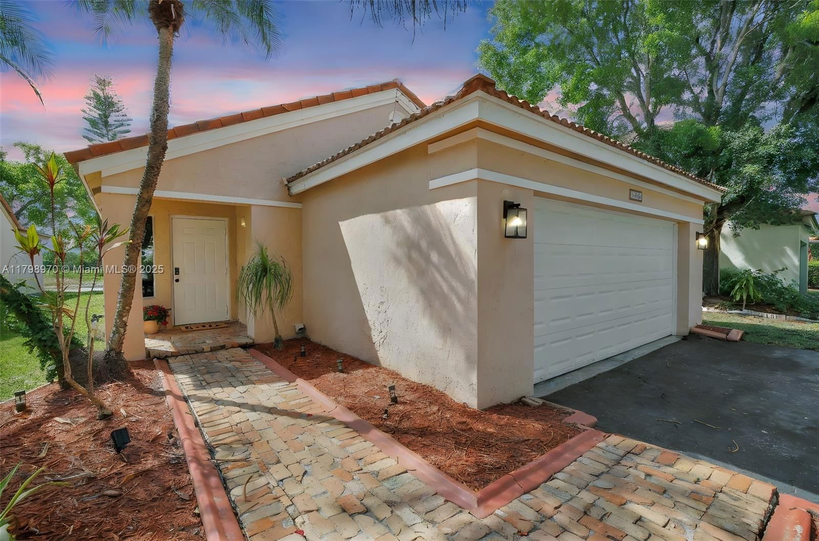 Real estate property located at 1565 Presidio Dr, Broward, Sectors 3 & 4 Boundary Pl, Weston, FL