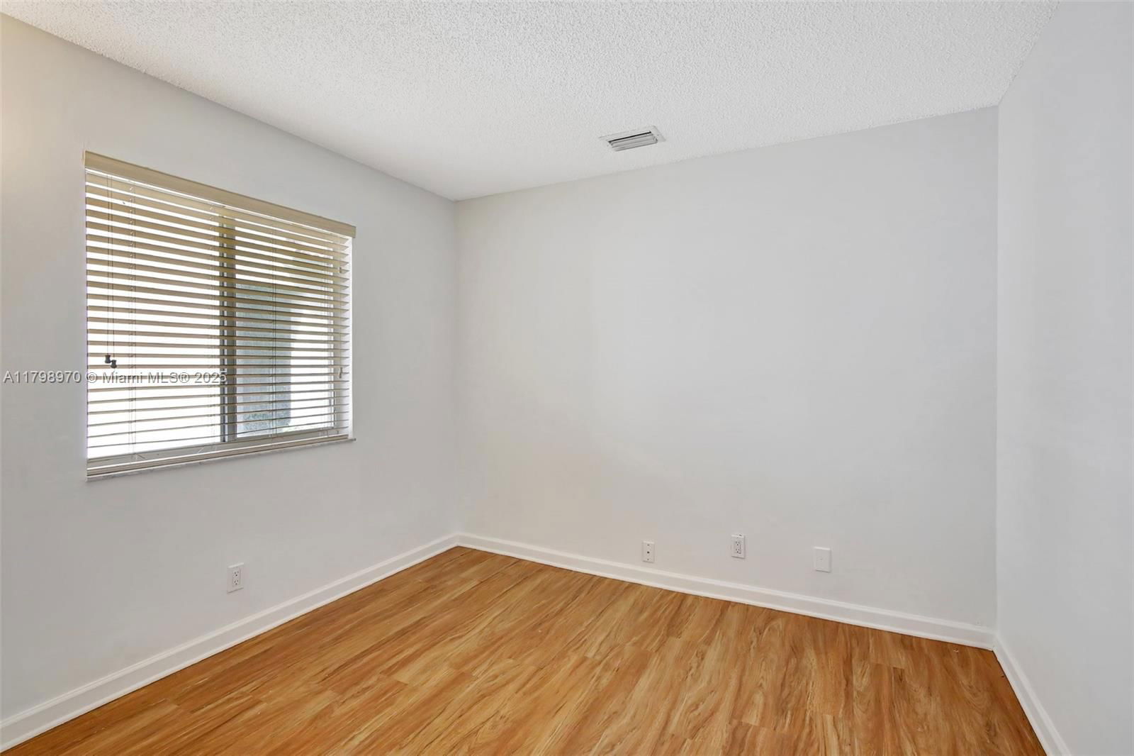 Real estate property located at 1565 Presidio Dr, Broward, Sectors 3 & 4 Boundary Pl, Weston, FL