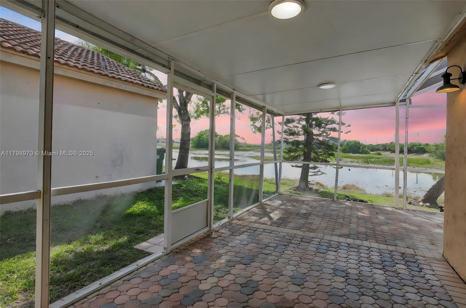 Real estate property located at 1565 Presidio Dr, Broward, Sectors 3 & 4 Boundary Pl, Weston, FL