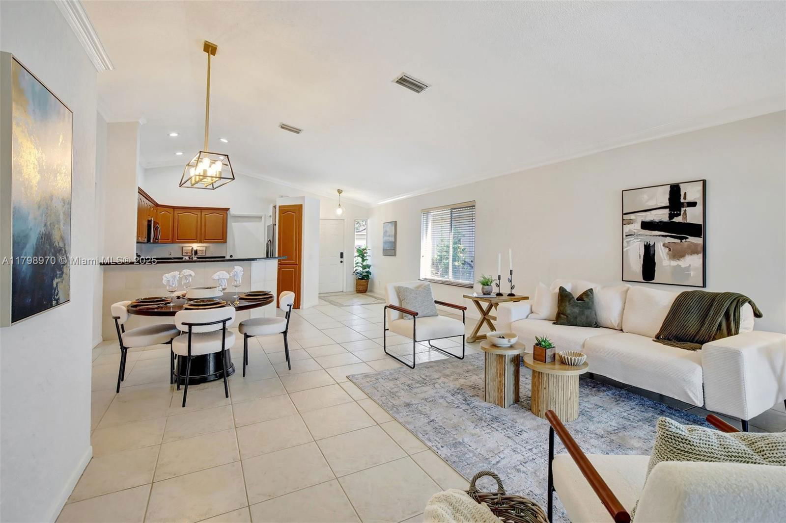 Real estate property located at 1565 Presidio Dr, Broward, Sectors 3 & 4 Boundary Pl, Weston, FL