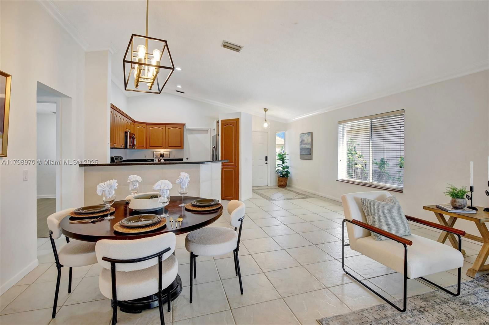 Real estate property located at 1565 Presidio Dr, Broward, Sectors 3 & 4 Boundary Pl, Weston, FL