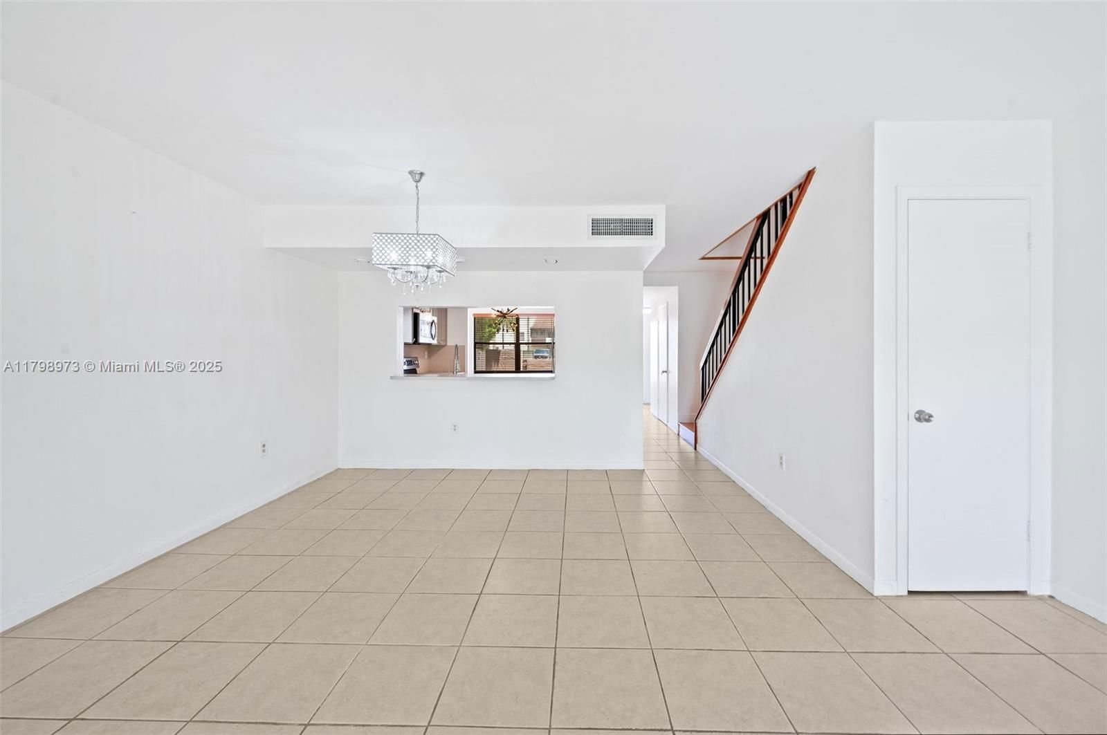 Real estate property located at 10180 41st St #99-9, Miami-dade, Villas Of Amberwood Condo, Doral, FL
