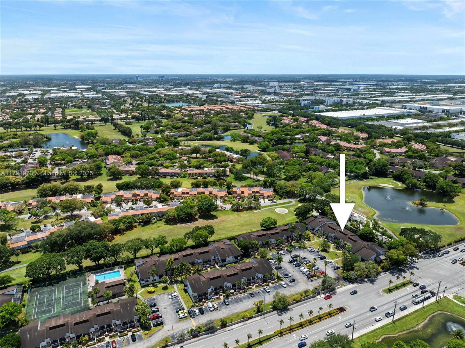 Real estate property located at 10180 41st St #99-9, Miami-dade, Villas Of Amberwood Condo, Doral, FL