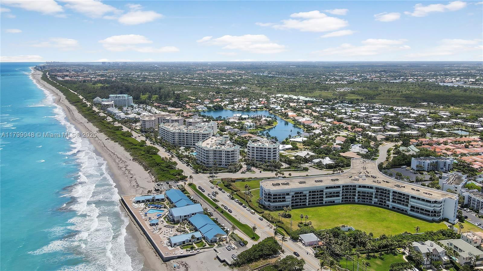 Real estate property located at 1300 Highway A1a #404, Palm Beach, Oceancrest Condo Apts, Jupiter, FL