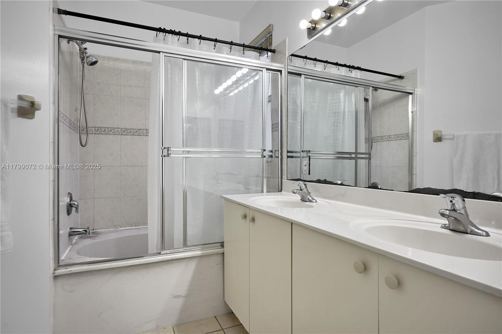 Real estate property located at 3743 10th Ct, Miami-dade, Portofino Pointe, Homestead, FL