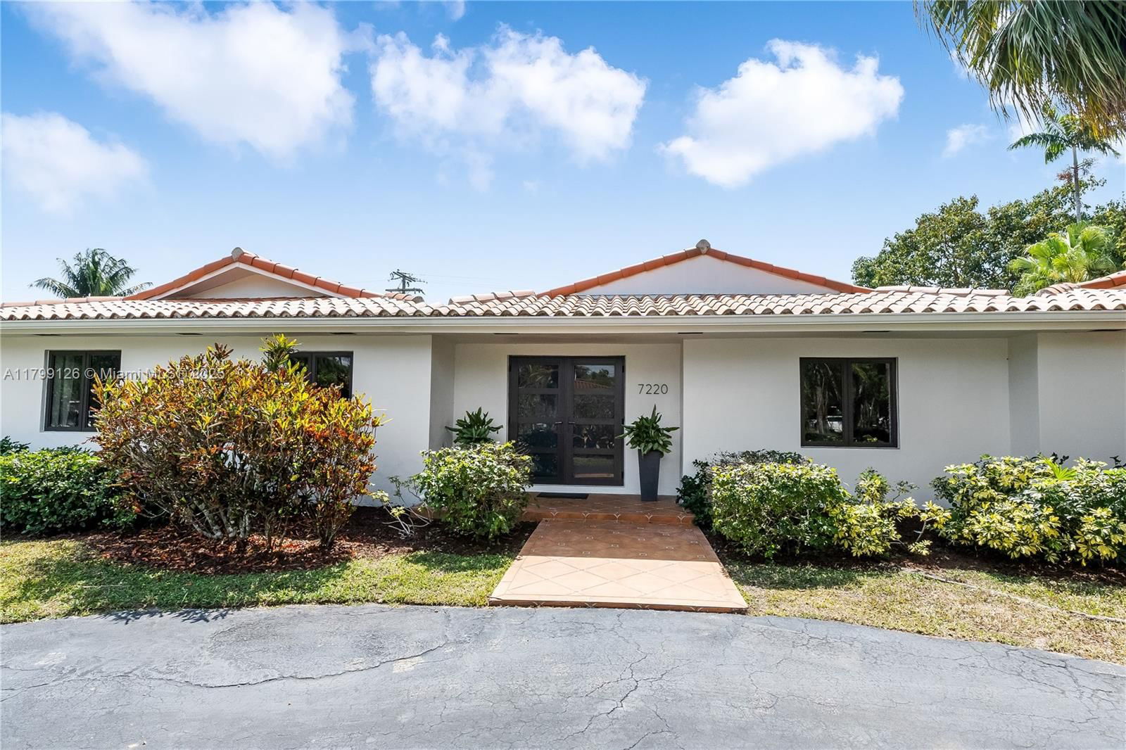 Real estate property located at 7220 107th Terr, Miami-dade, Shane Estates, Pinecrest, FL