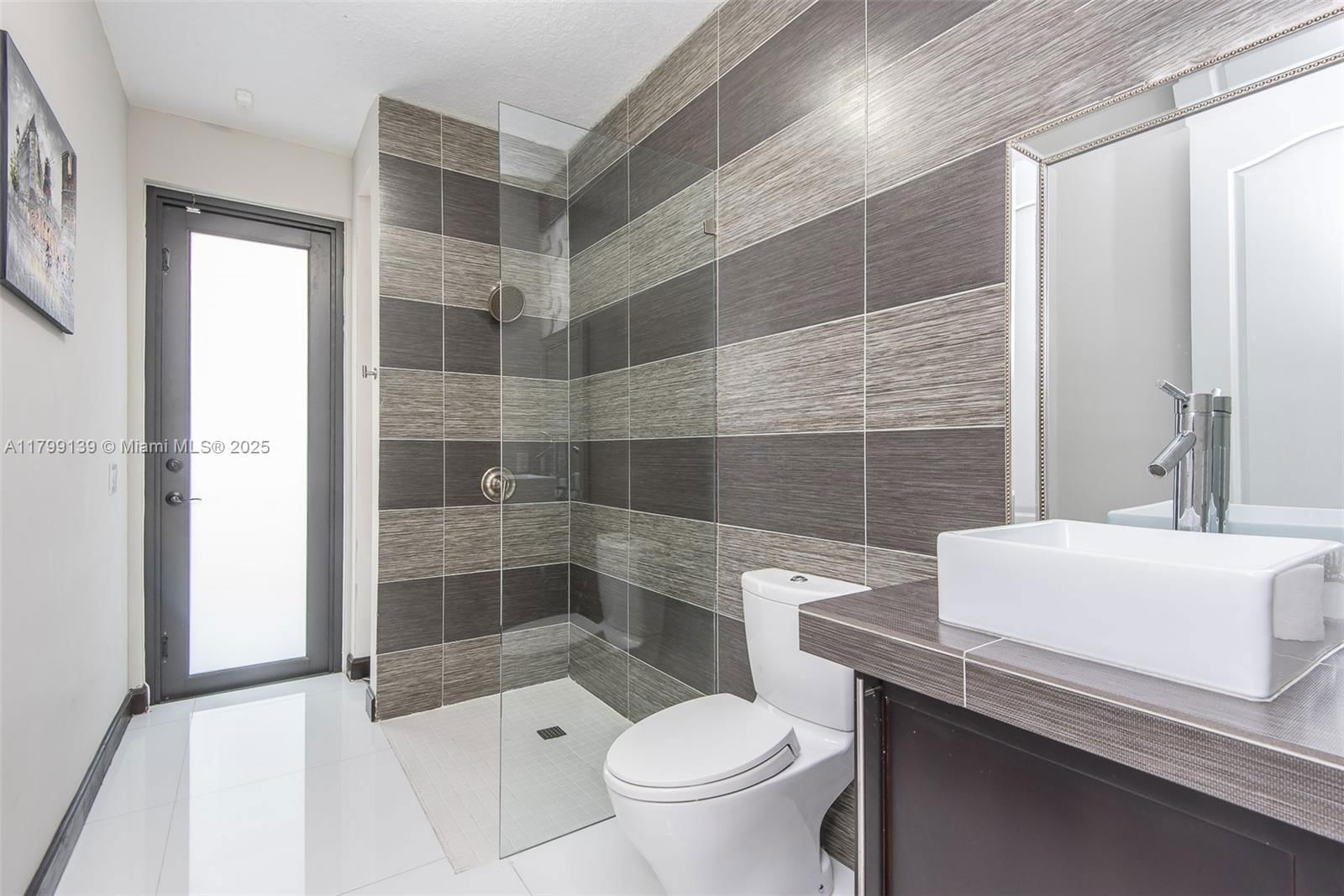 Real estate property located at 19305 79th Ct, Miami-dade, Cutler Cay, Cutler Bay, FL