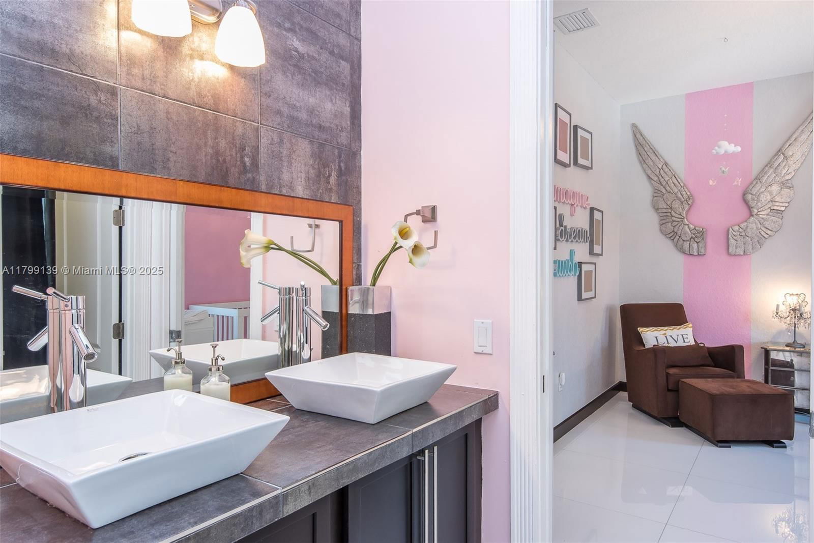 Real estate property located at 19305 79th Ct, Miami-dade, Cutler Cay, Cutler Bay, FL
