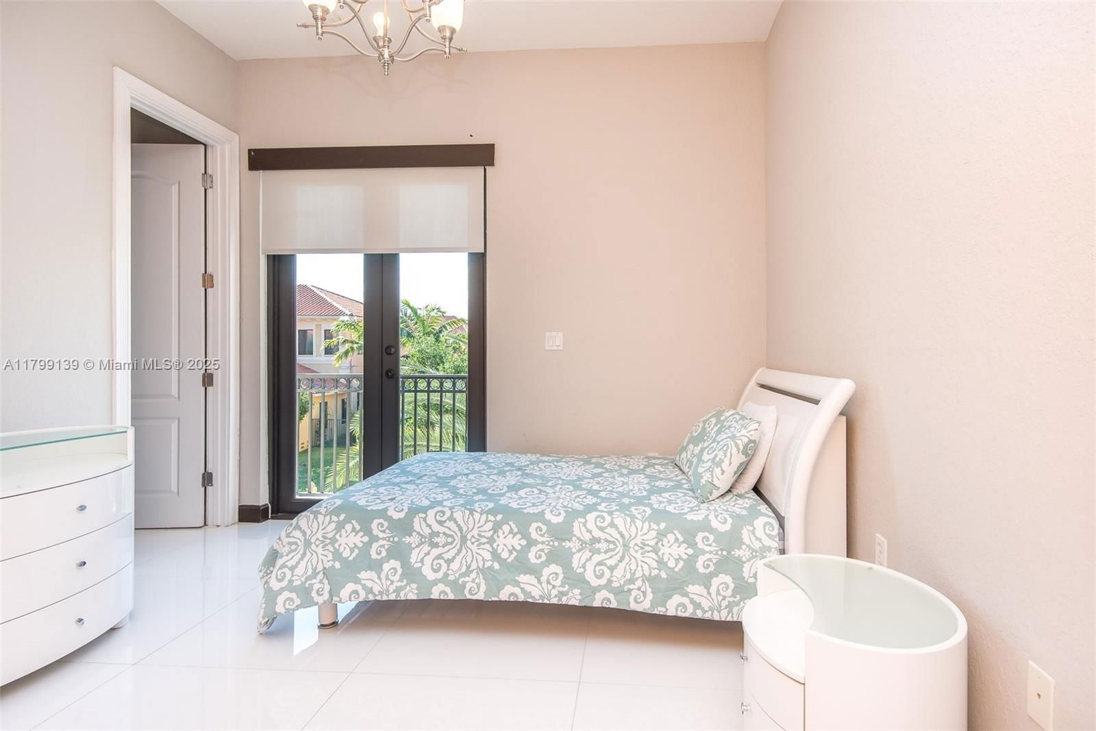 Real estate property located at 19305 79th Ct, Miami-dade, Cutler Cay, Cutler Bay, FL