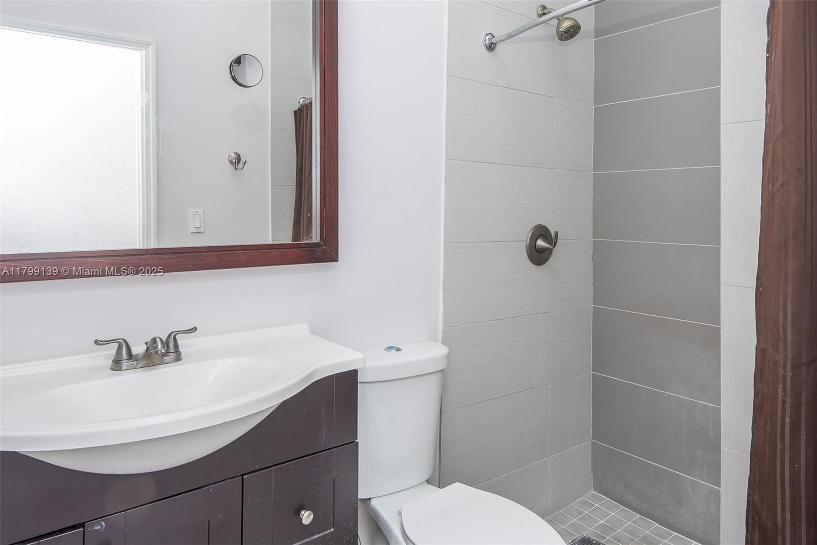 Real estate property located at 19305 79th Ct, Miami-dade, Cutler Cay, Cutler Bay, FL
