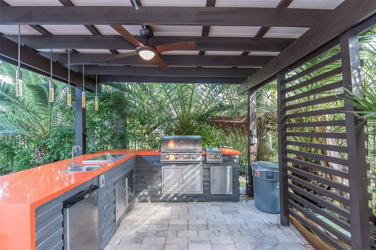 Real estate property located at 19305 79th Ct, Miami-dade, Cutler Cay, Cutler Bay, FL
