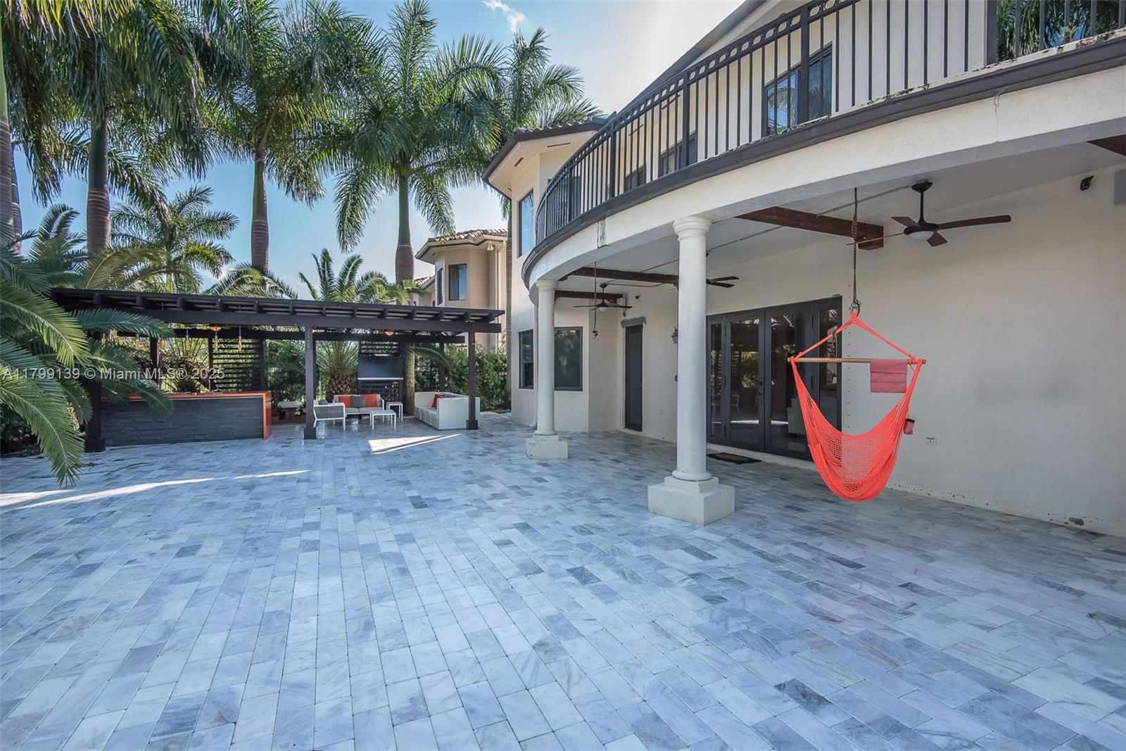 Real estate property located at 19305 79th Ct, Miami-dade, Cutler Cay, Cutler Bay, FL