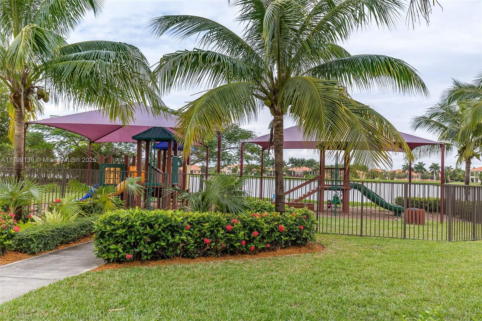 Real estate property located at 19305 79th Ct, Miami-dade, Cutler Cay, Cutler Bay, FL