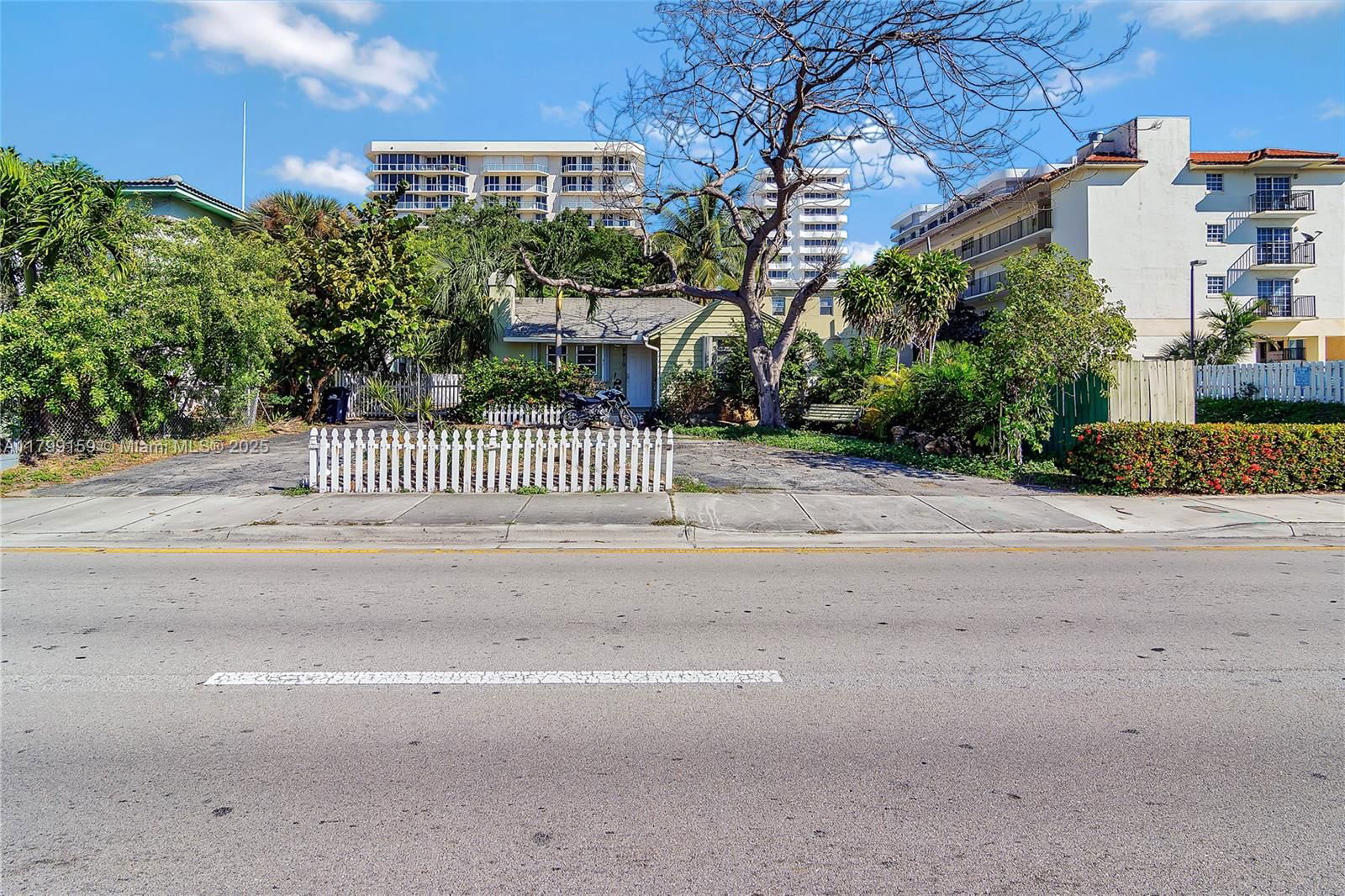 Real estate property located at 8919 Harding Ave, Miami-dade, Second Amd Plat Of Norman, Surfside, FL