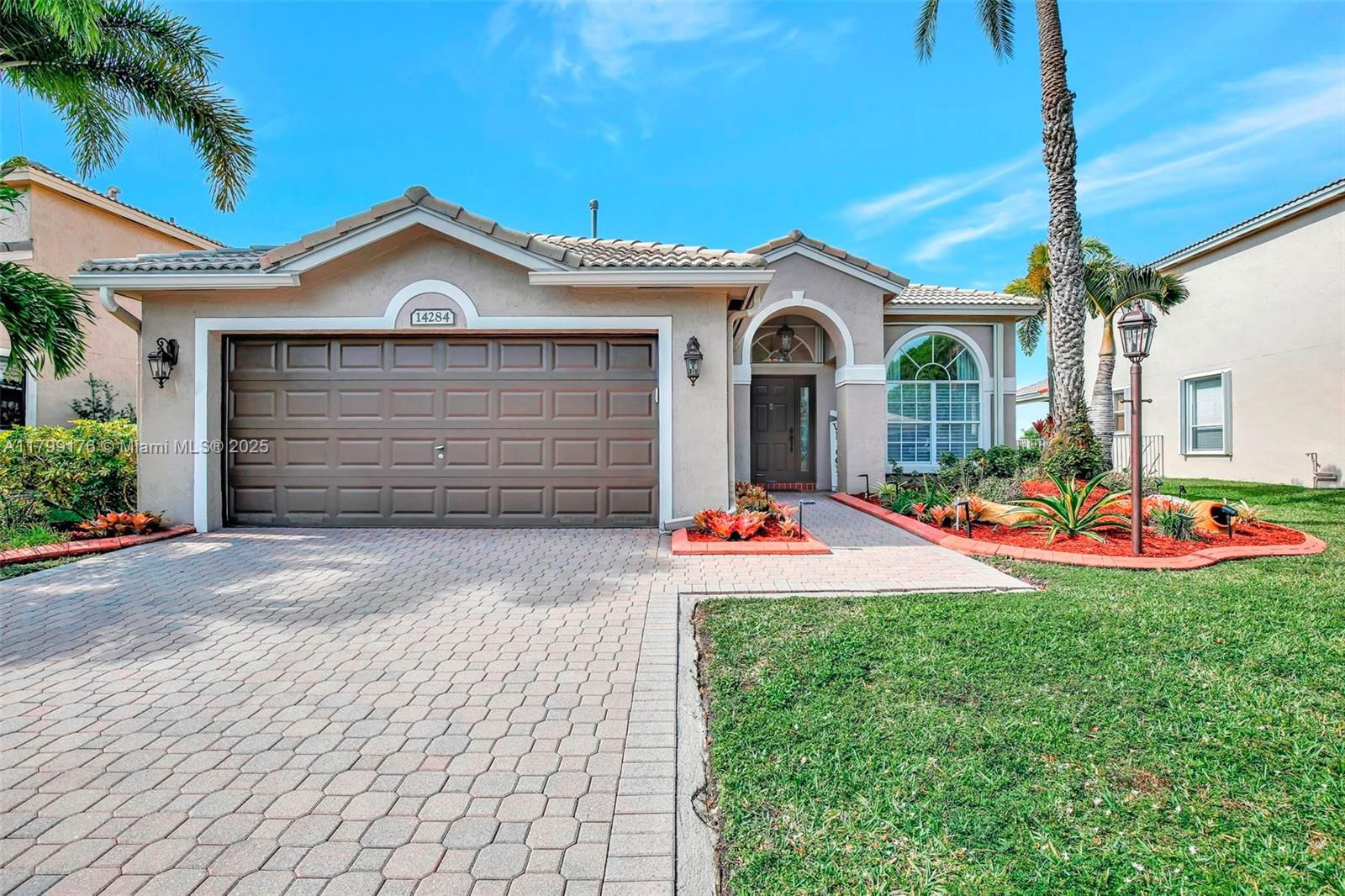 Real estate property located at 14284 18th Mnr, Broward, Pembroke Falls Phase 7, Pembroke Pines, FL
