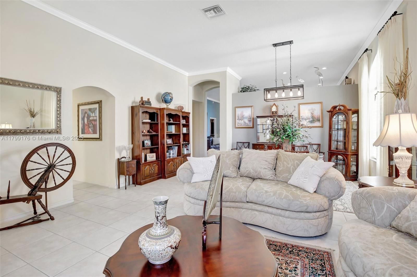 Real estate property located at 14284 18th Mnr, Broward, Pembroke Falls Phase 7, Pembroke Pines, FL