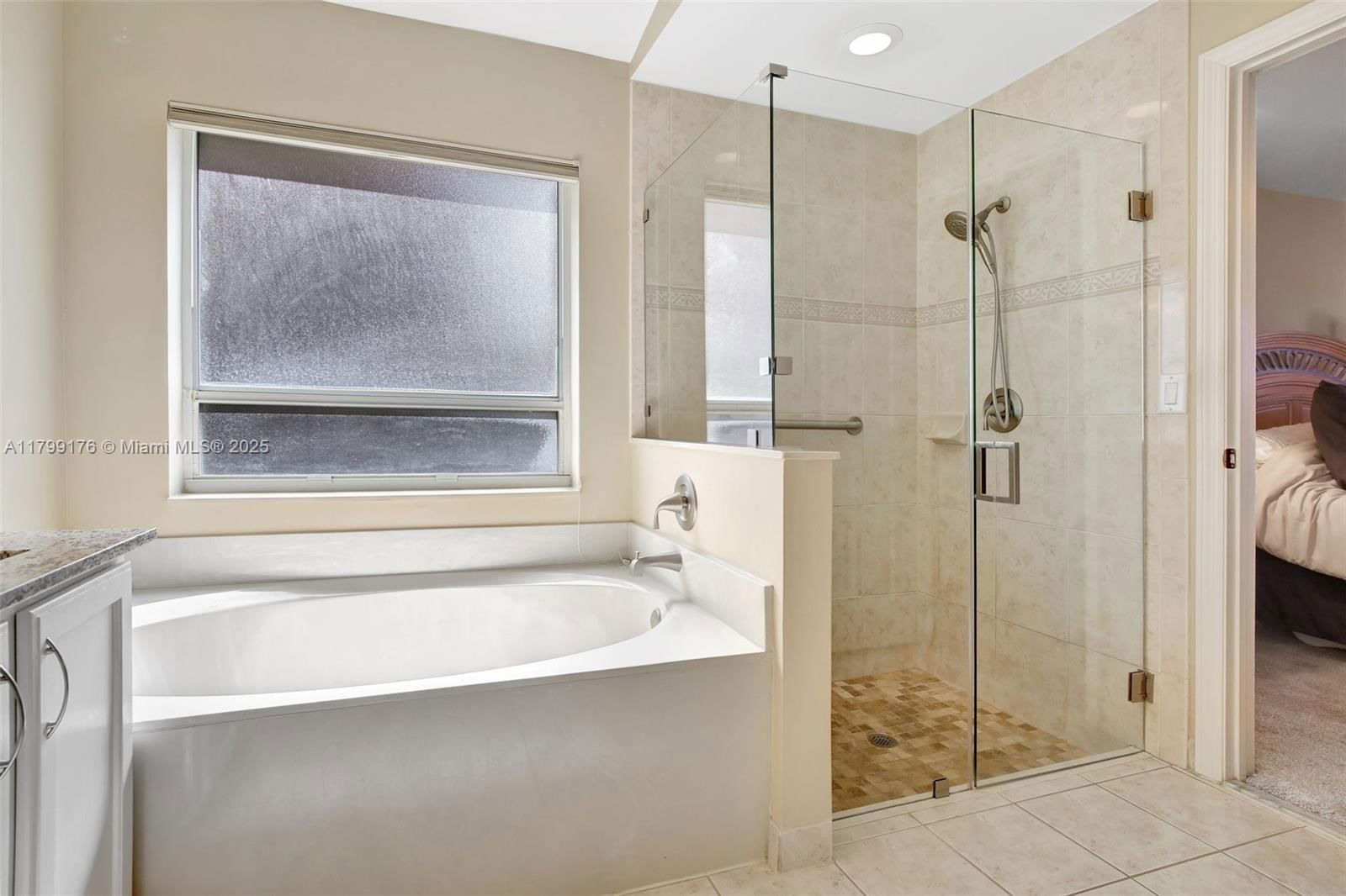 Real estate property located at 14284 18th Mnr, Broward, Pembroke Falls Phase 7, Pembroke Pines, FL