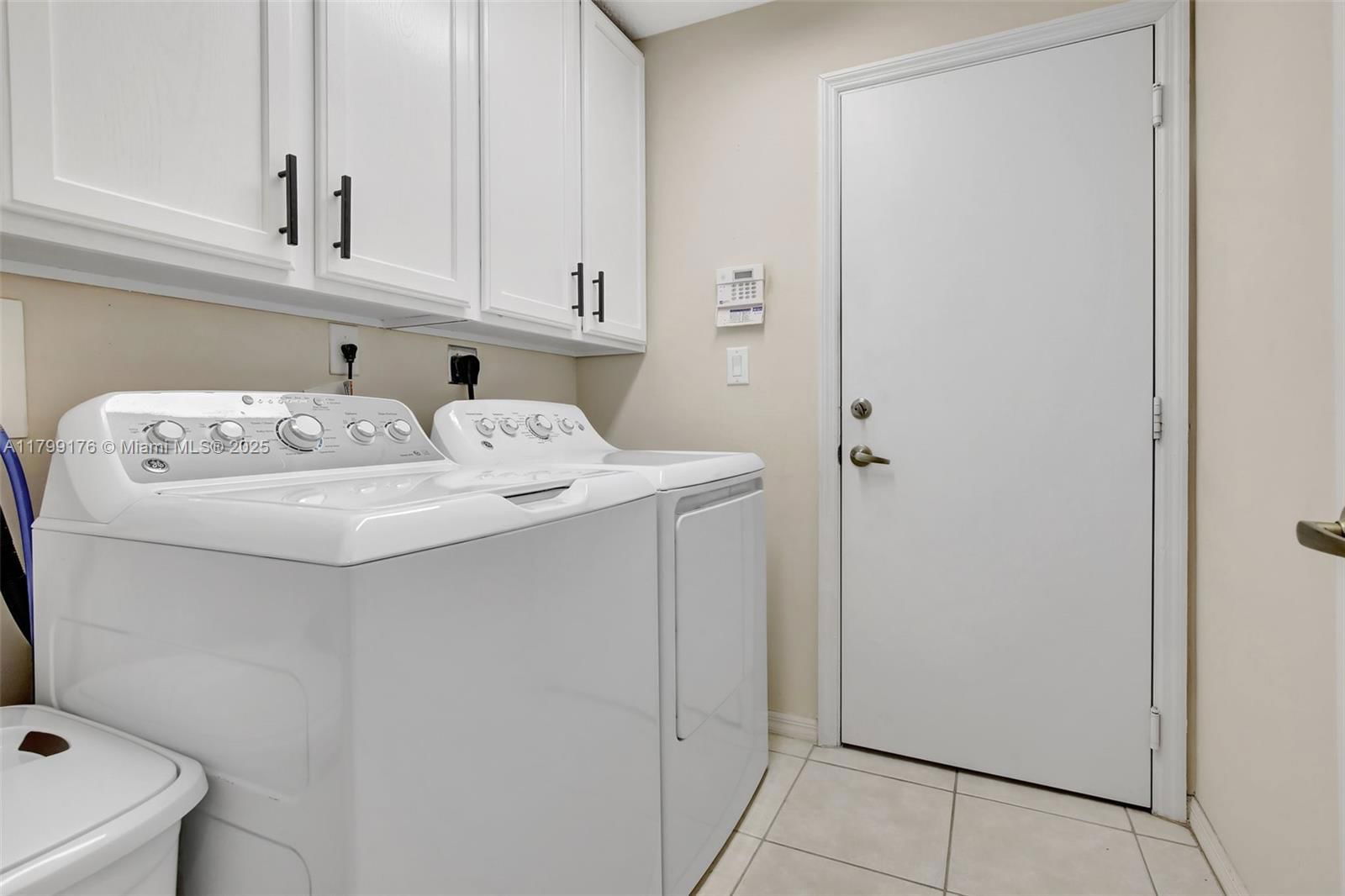 Real estate property located at 14284 18th Mnr, Broward, Pembroke Falls Phase 7, Pembroke Pines, FL