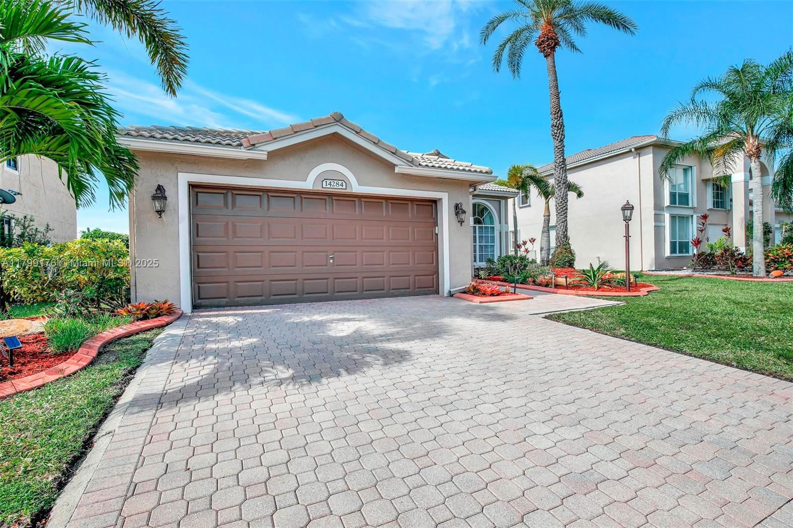 Real estate property located at 14284 18th Mnr, Broward, Pembroke Falls Phase 7, Pembroke Pines, FL