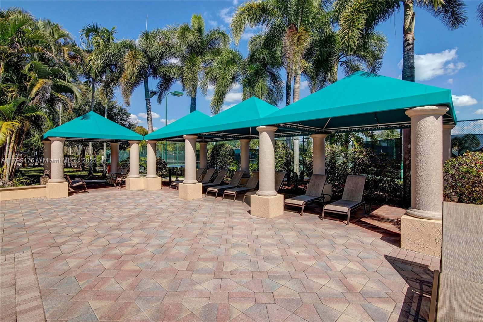 Real estate property located at 14284 18th Mnr, Broward, Pembroke Falls Phase 7, Pembroke Pines, FL