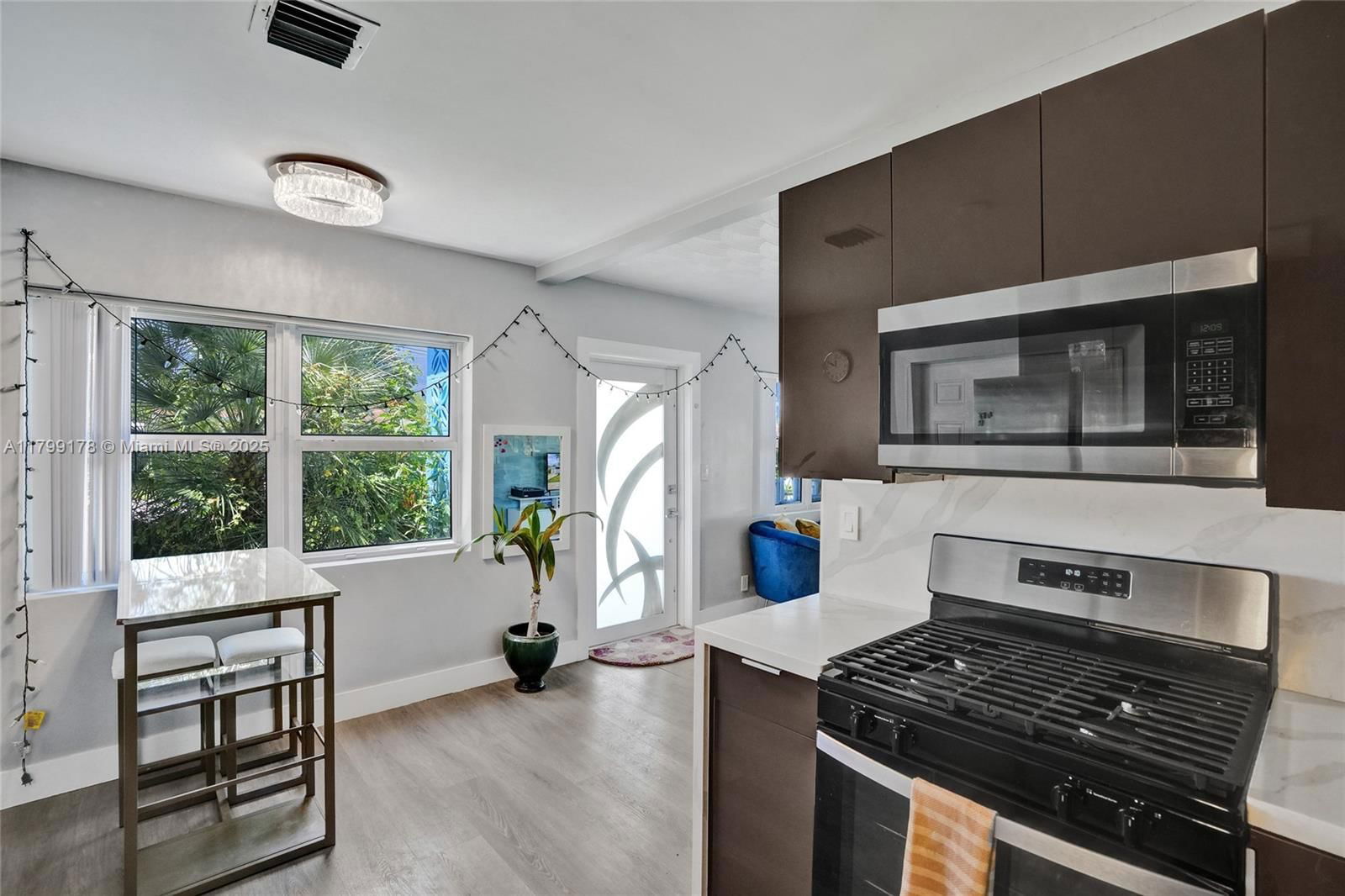 Real estate property located at 1155 Hayes St, Broward, Look Homesites No 4, Hollywood, FL
