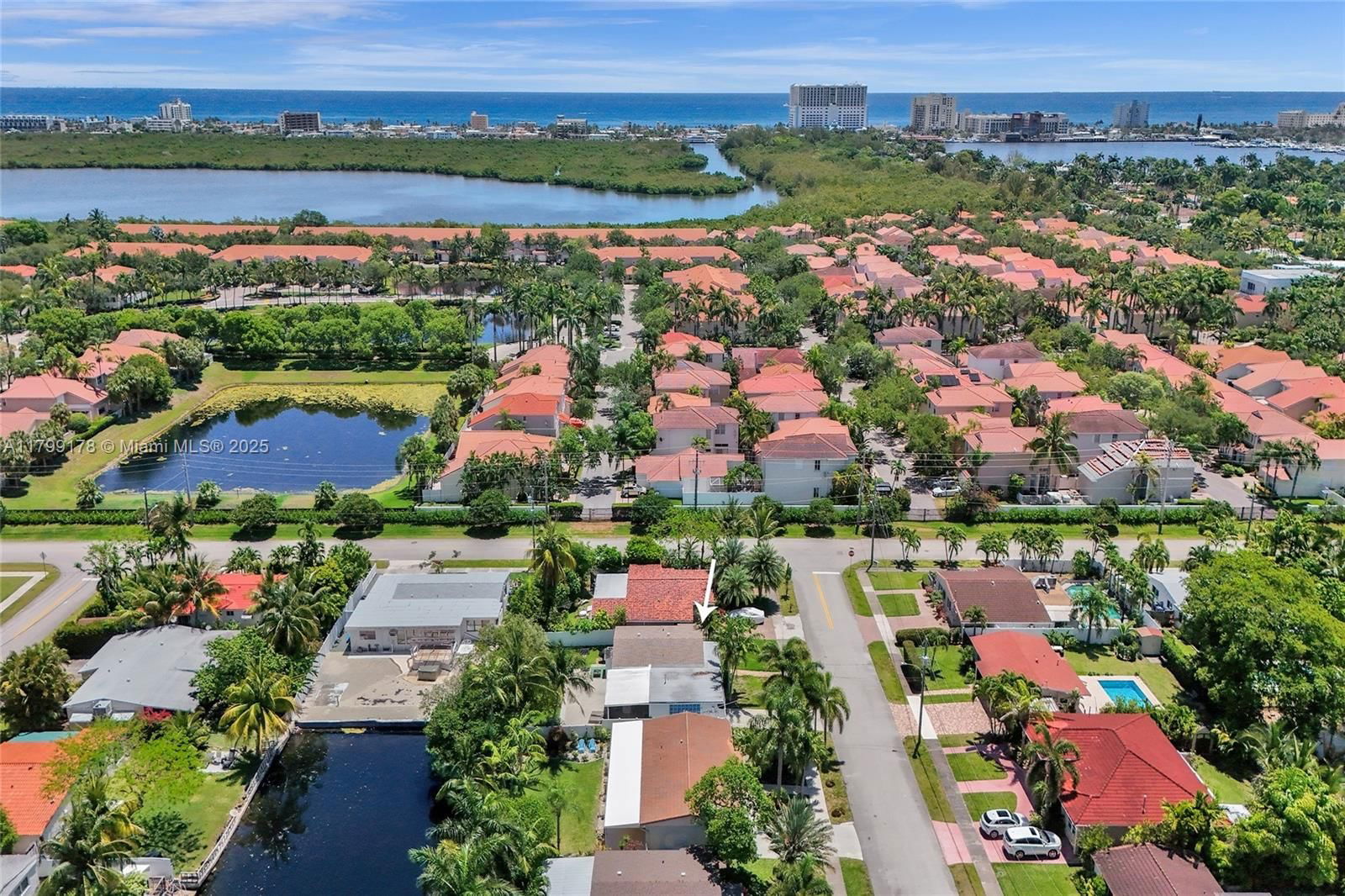 Real estate property located at 1155 Hayes St, Broward, Look Homesites No 4, Hollywood, FL