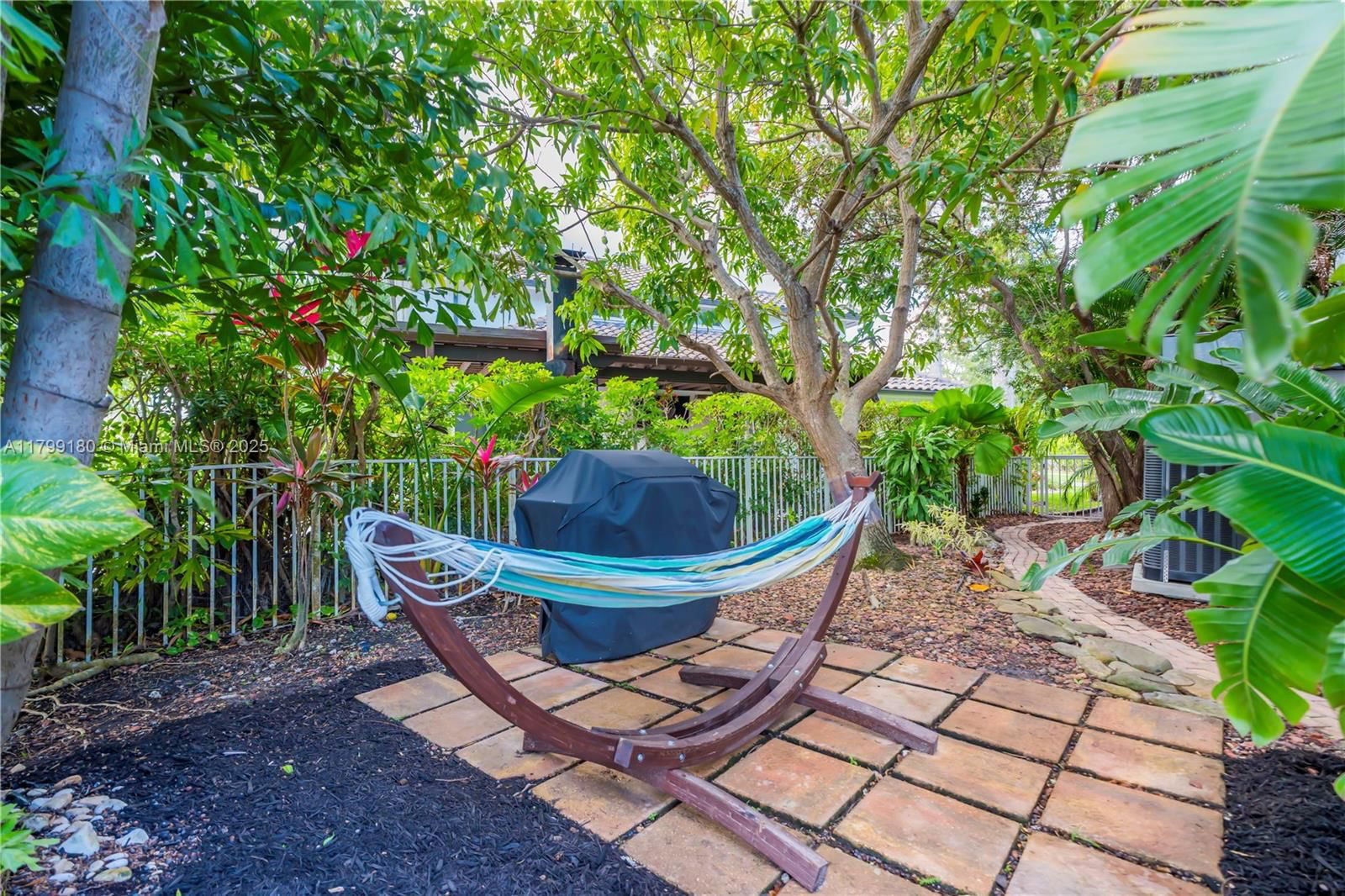 Real estate property located at 18442 12th St, Broward, Chapel Lake Estates, Pembroke Pines, FL