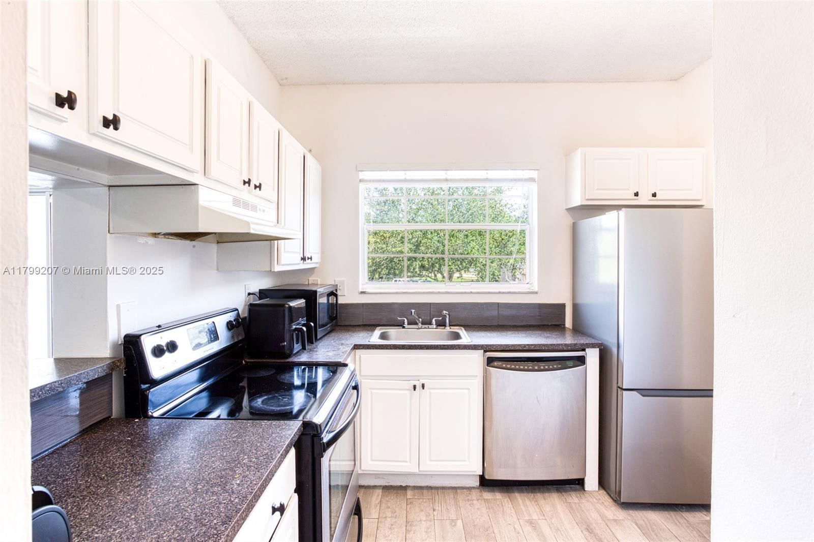 Real estate property located at 2301 96th Ter #16C, Broward, Reflections At Pembroke P, Pembroke Pines, FL