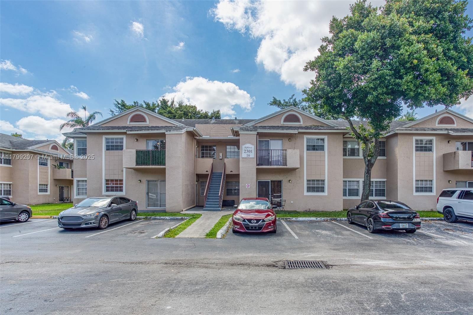 Real estate property located at 2301 96th Ter #16C, Broward, Reflections At Pembroke P, Pembroke Pines, FL