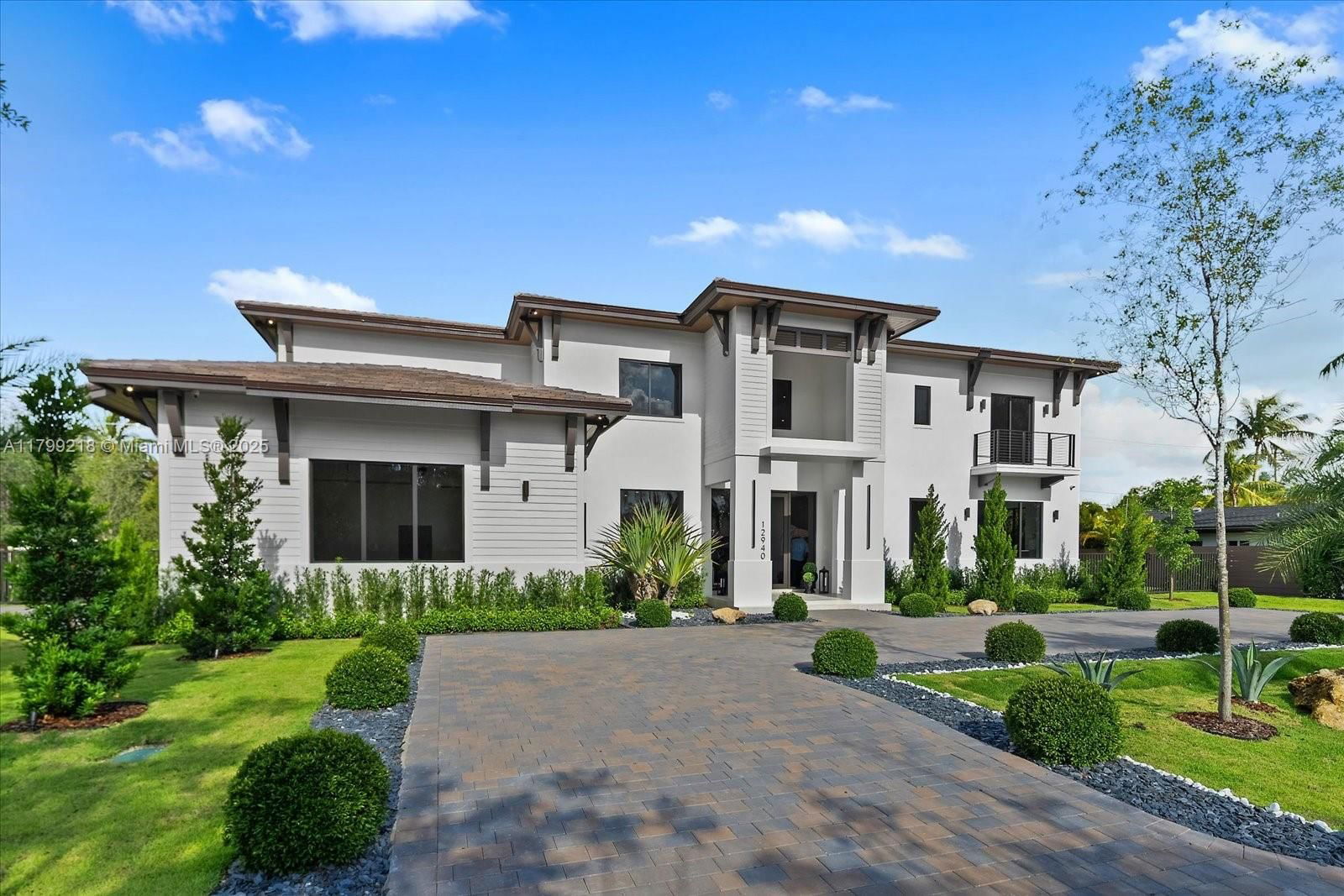 Real estate property located at 12940 82nd Pl, Miami-dade, Suniland Manor 1st Addn, Pinecrest, FL