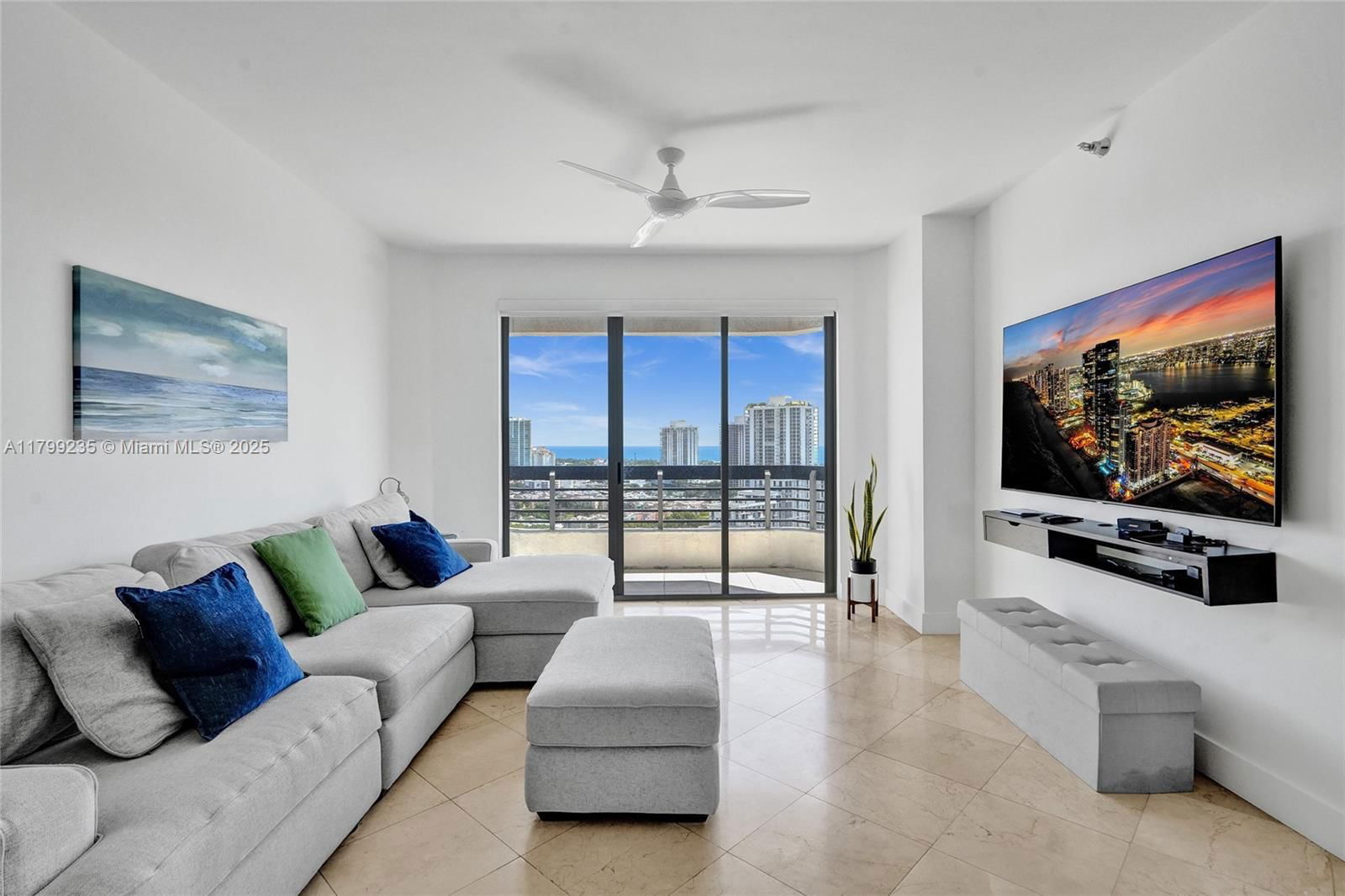 Real estate property located at 3400 192nd St PH11, Miami-dade, Mystic Pointe Tower 600 C, Aventura, FL