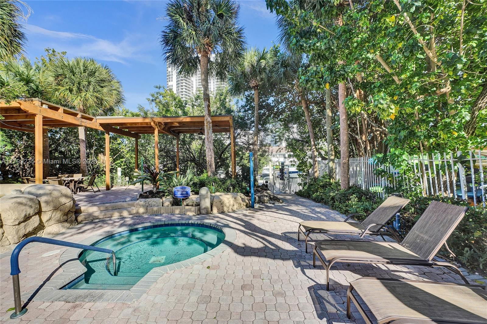 Real estate property located at 3400 192nd St PH11, Miami-dade, Mystic Pointe Tower 600 C, Aventura, FL