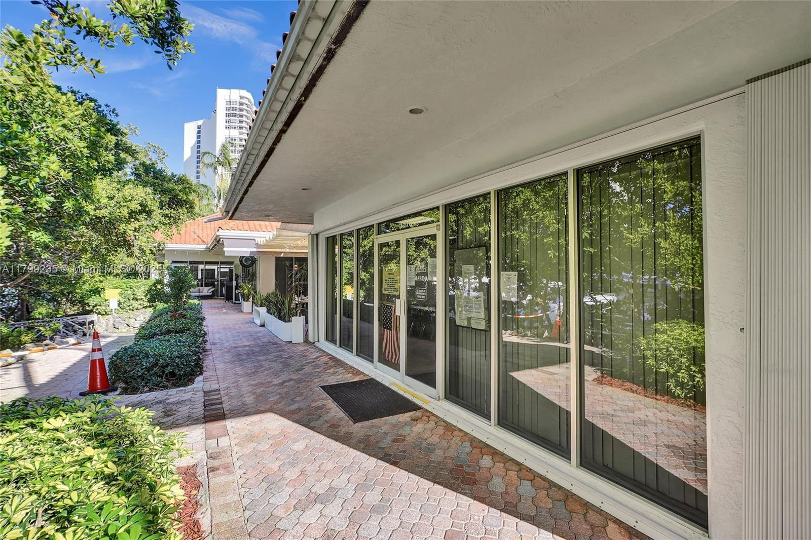 Real estate property located at 3400 192nd St PH11, Miami-dade, Mystic Pointe Tower 600 C, Aventura, FL