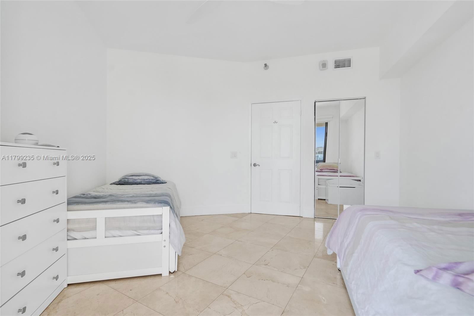 Real estate property located at 3400 192nd St PH11, Miami-dade, Mystic Pointe Tower 600 C, Aventura, FL