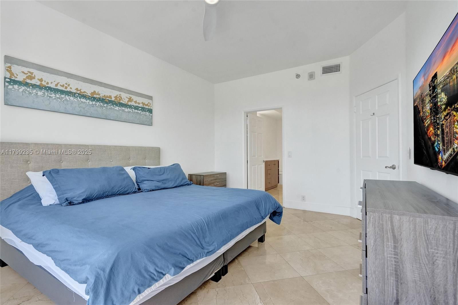 Real estate property located at 3400 192nd St PH11, Miami-dade, Mystic Pointe Tower 600 C, Aventura, FL