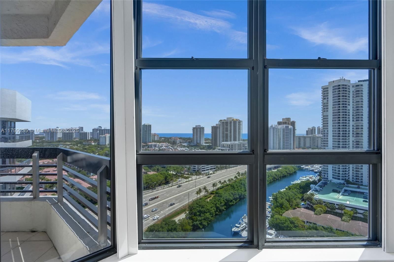 Real estate property located at 3400 192nd St PH11, Miami-dade, Mystic Pointe Tower 600 C, Aventura, FL