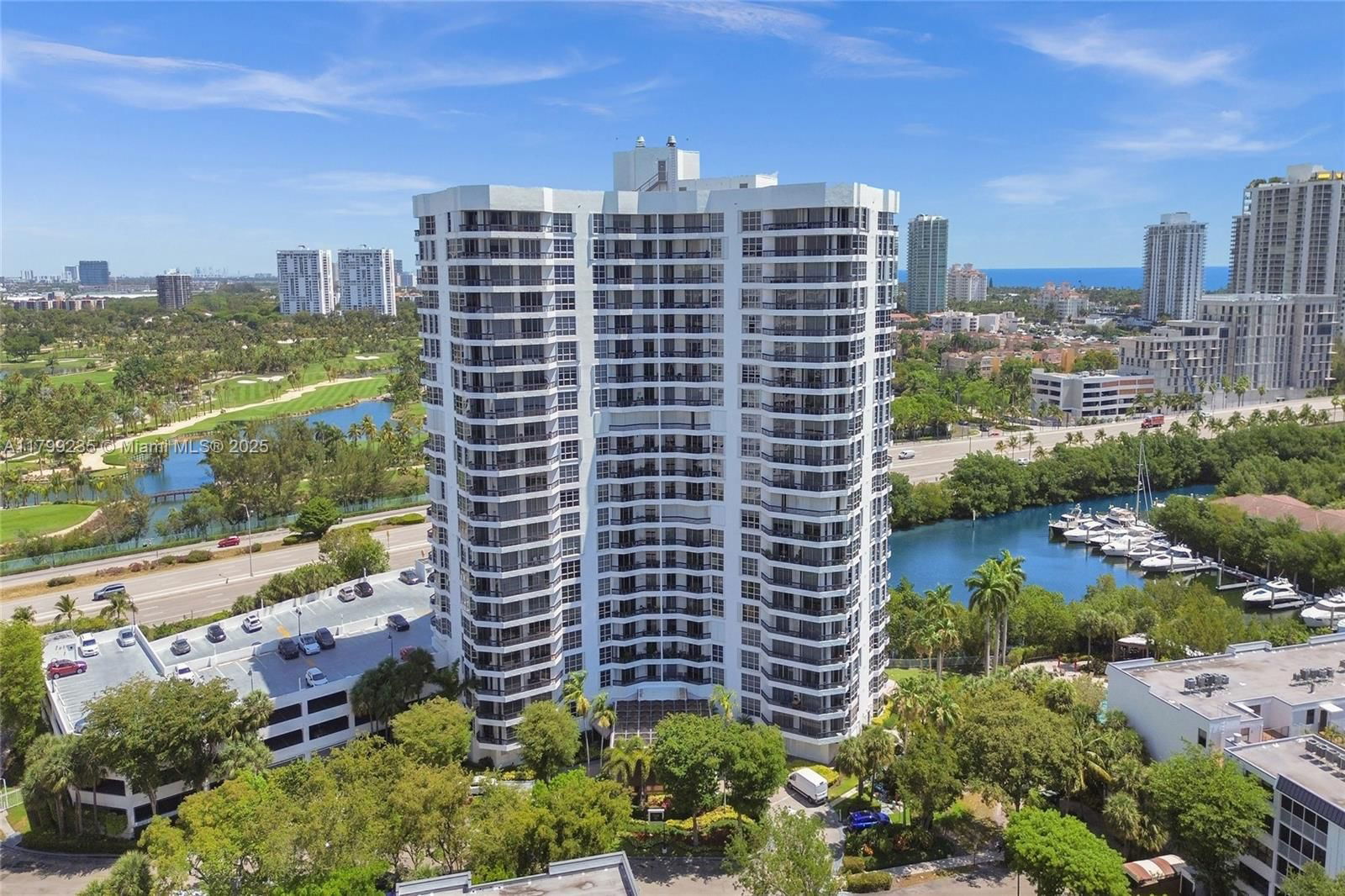 Real estate property located at 3400 192nd St PH11, Miami-dade, Mystic Pointe Tower 600 C, Aventura, FL