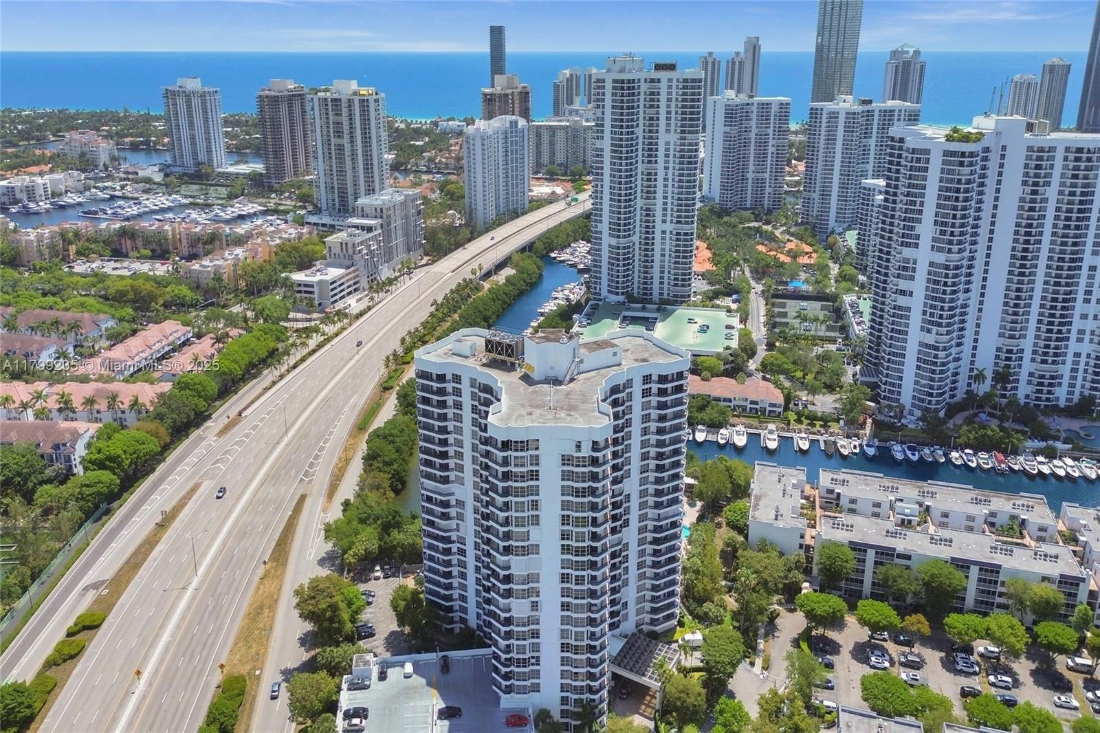 Real estate property located at 3400 192nd St PH11, Miami-dade, Mystic Pointe Tower 600 C, Aventura, FL