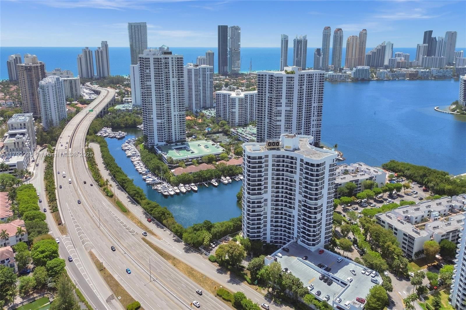 Real estate property located at 3400 192nd St PH11, Miami-dade, Mystic Pointe Tower 600 C, Aventura, FL