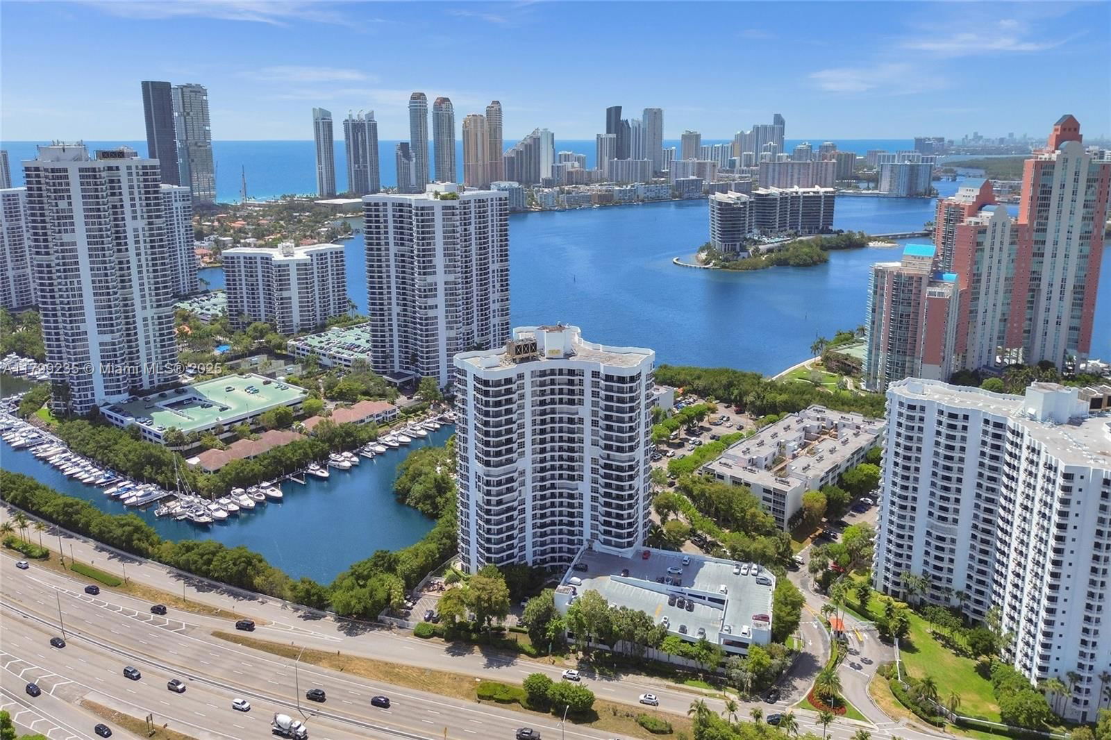 Real estate property located at 3400 192nd St PH11, Miami-dade, Mystic Pointe Tower 600 C, Aventura, FL