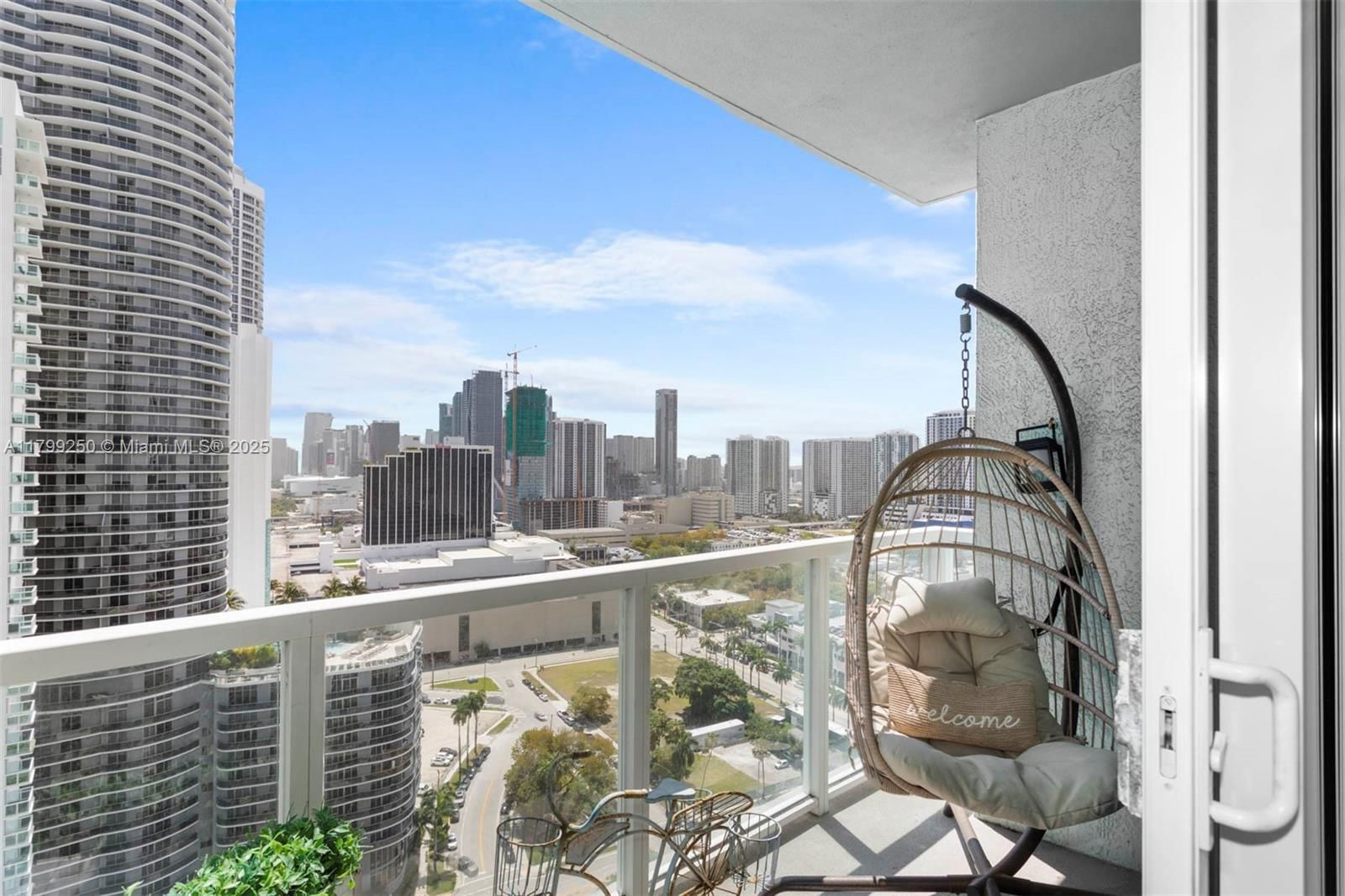 Real estate property located at 1900 Bayshore Dr #2519, Miami-dade, Quantum On The Bay Condo, Miami, FL