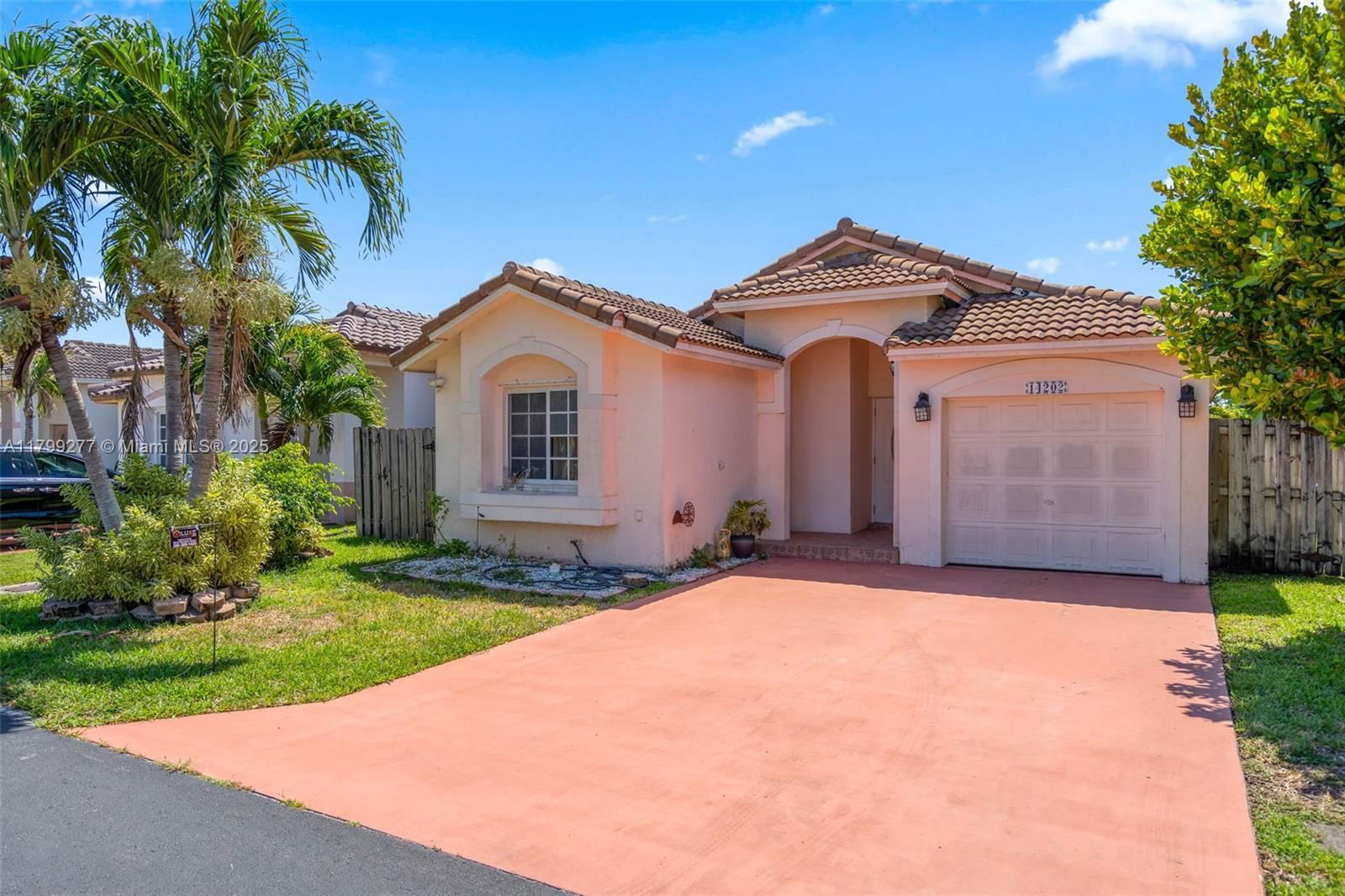Real estate property located at 14202 151st Ct, Miami-dade, Brightons Meadow Trace, Miami, FL
