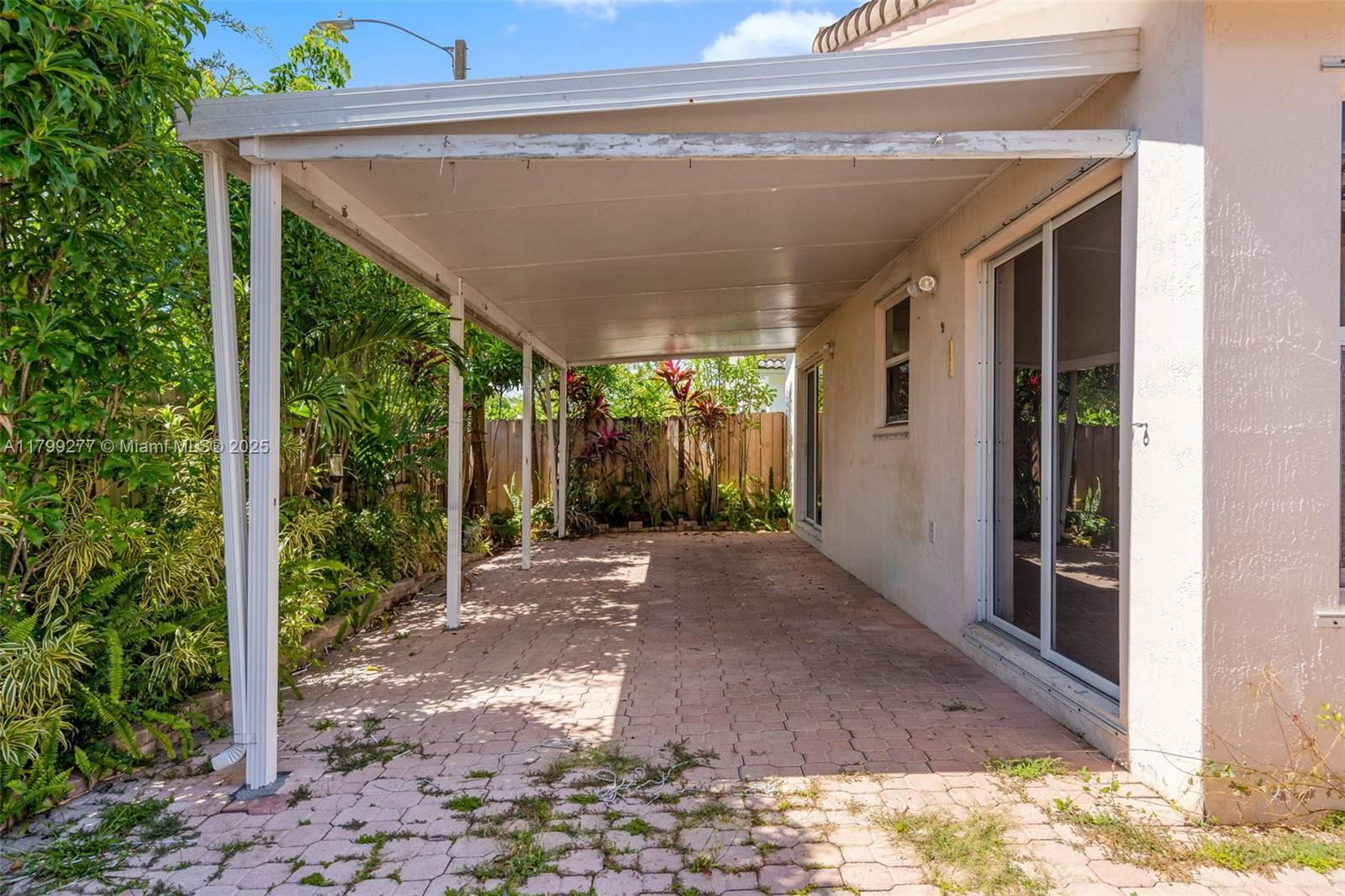 Real estate property located at 14202 151st Ct, Miami-dade, Brightons Meadow Trace, Miami, FL