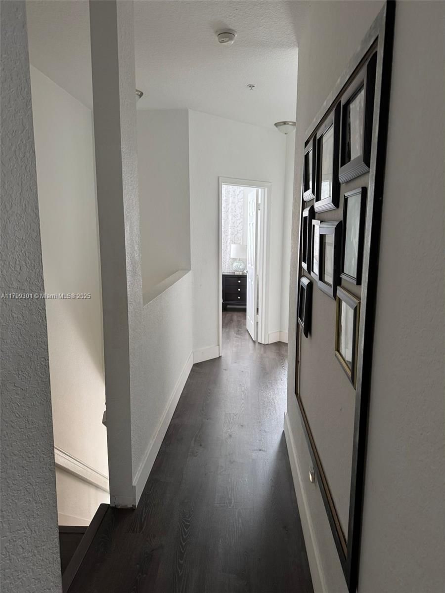Real estate property located at 5640 115th Ct #204, Miami-dade, Las Brisas At Doral Condo, Doral, FL