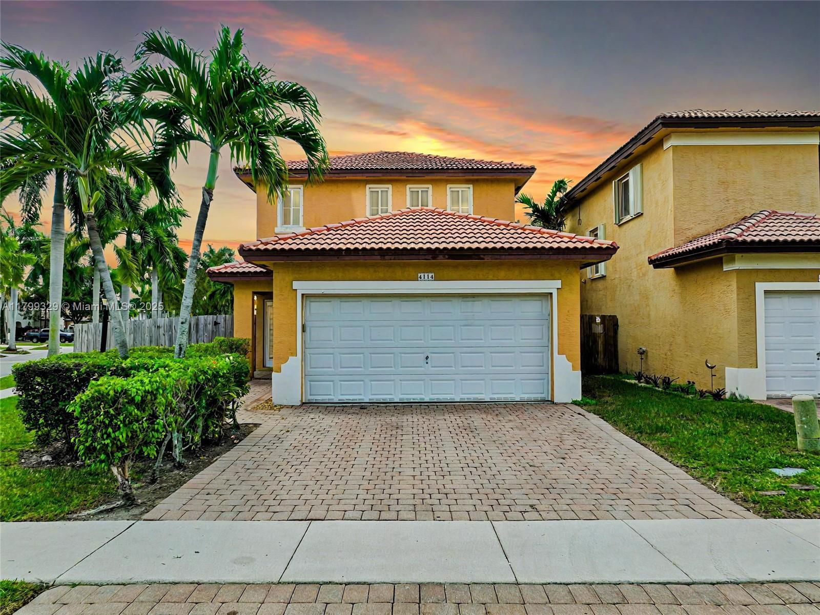 Real estate property located at 4114 25th Ct, Miami-dade, Meghans Place, Homestead, FL
